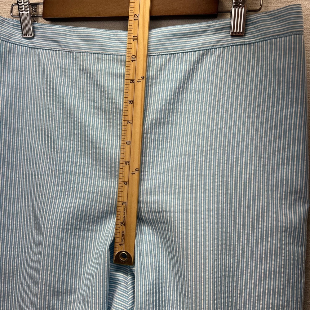 Alfred Dunner Striped Capri Pants Womens 12 Blue White Seersucker Pull On - Picture 5 of 9